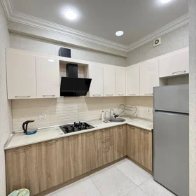 In Baku 90.0 m² apartment is for rent - Image 2