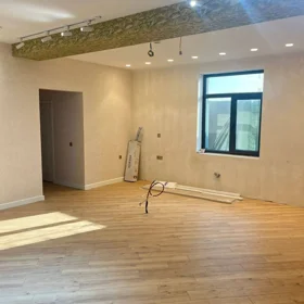 In Baku nan m² house with 5.0 rooms is for sale - Image 2