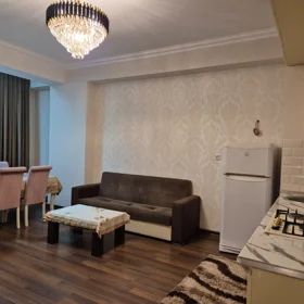 In Baku 70.0 m² apartment is for sale - Image 5