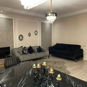 In Baku 148.0 m² apartment is for rent - Image 2