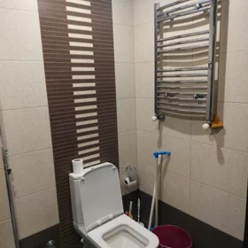 In Baku 80.0 m² apartment is for rent - Image 5