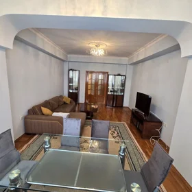 In Baku 125.0 m² apartment is for rent - Image 2