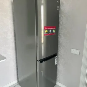 In Baku 65.0 m² apartment is for sale - Image 5