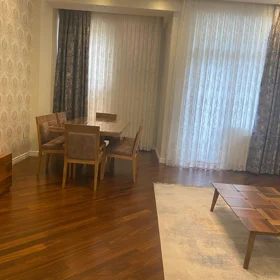 In Baku 170.0 m² apartment is for rent - Image 4