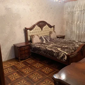 In Baku 80.0 m² apartment is for rent - Image 3