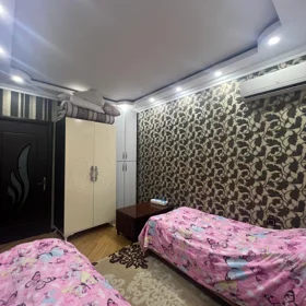 In Baku 110.0 m² apartment is for sale - Image 2