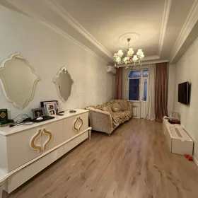 In Baku nan m² apartment is for sale - Image 2