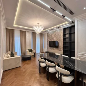 In Baku 167.0 m² apartment is for rent - Image 2