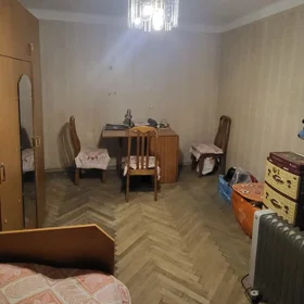 In Baku 30.0 m² apartment is for sale - Image 2