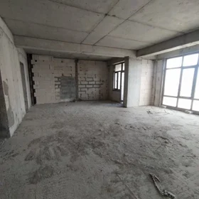 In Baku 113.0 m² apartment is for sale - Image 3