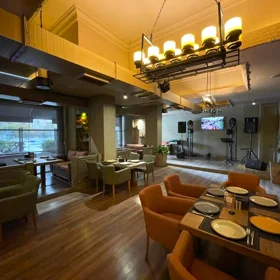 In Baku 750.0 m² commercial is for rent - Image 2