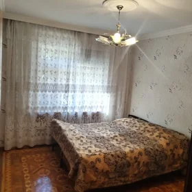 In Baku 70.0 m² apartment is for sale - Image 3
