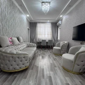 In Baku 70.0 m² apartment is for rent - Image 2