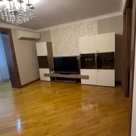 In Baku 82.0 m² apartment is for rent - Image 2