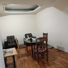 In Baku 80.0 m² apartment is for sale - Image 2