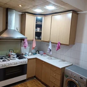 In Baku 80.0 m² apartment is for sale - Image 4