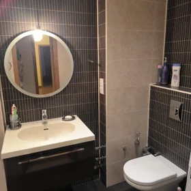 In Baku 70.0 m² apartment is for rent - Image 5