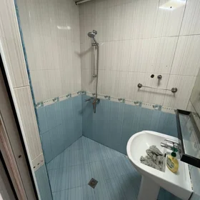 In Baku 60.0 m² apartment is for rent - Image 5