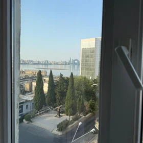In Baku 40.0 m² apartment is for sale - Image 2