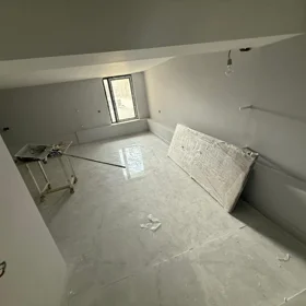 In Baku 438.0 m² house with 5.0 rooms is for sale - Image 3