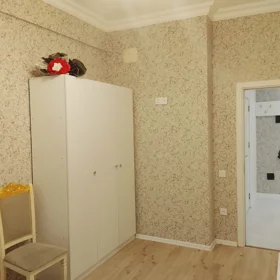 In Baku 70.0 m² apartment is for rent - Image 5