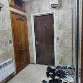 In Baku 70.0 m² apartment is for sale - Image 3