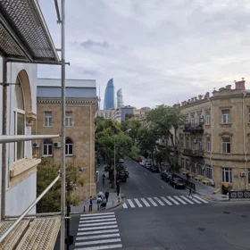 In Baku 80.0 m² apartment is for sale - Image 2