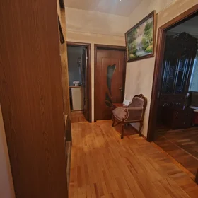 In Baku 90.0 m² apartment is for sale - Image 3