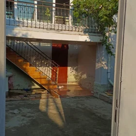 In Baku 96.0 m² house with 2.0 rooms is for sale - Image 2