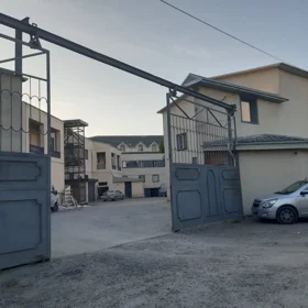 In Baku 372.0 m² commercial is for rent - Image 2