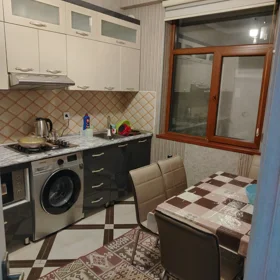 In Khirdalan 105.0 m² apartment is for sale - Image 2