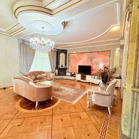 In Baku 299.0 m² house with 2.0 rooms is for rent - Image 4