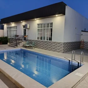 In Baku 111.0 m² house with 3.0 rooms is for rent - Image 2