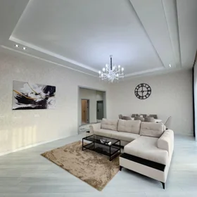 In Baku 111.0 m² house with 3.0 rooms is for rent - Image 3