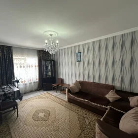 In Baku 100.0 m² house with 3.0 rooms is for sale - Image 2
