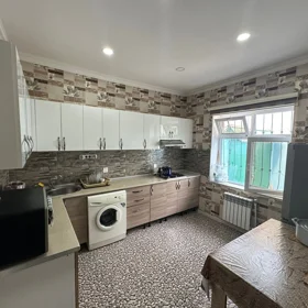 In Baku 100.0 m² house with 3.0 rooms is for sale - Image 4