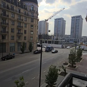 In Baku 152.0 m² apartment is for sale - Image 5