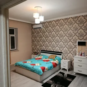 In Baku 111.0 m² house with 3.0 rooms is for rent - Image 4