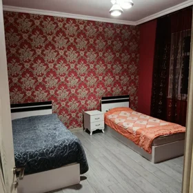 In Baku 111.0 m² house with 3.0 rooms is for rent - Image 5