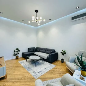 In Baku 144.0 m² house with 3.0 rooms is for rent - Image 5