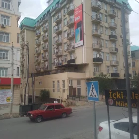 In Baku 72.0 m² apartment is for sale - Image 3