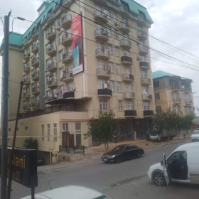 In Baku 72.0 m² apartment is for sale - Image 4