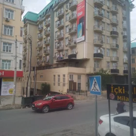 In Baku 72.0 m² apartment is for sale - Image 5