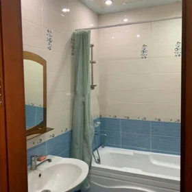 In Baku 65.0 m² apartment is for rent - Image 3