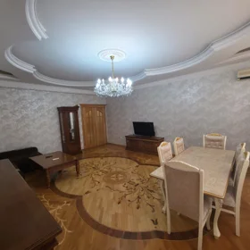In Baku 167.0 m² apartment is for rent - Image 2