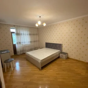 In Baku 80.0 m² apartment is for rent - Image 4