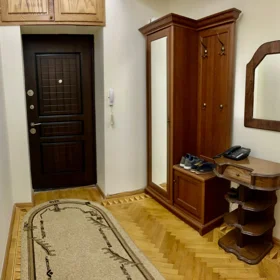In Baku 65.0 m² apartment is for rent - Image 4