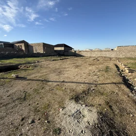 In Baku nan acre land is for sale - Image 2