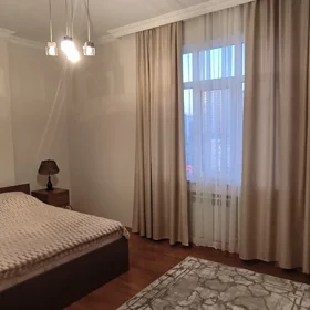 In Baku 110.0 m² apartment is for rent - Image 5