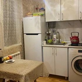 In Baku 45.0 m² house with 2.0 rooms is for rent - Image 5